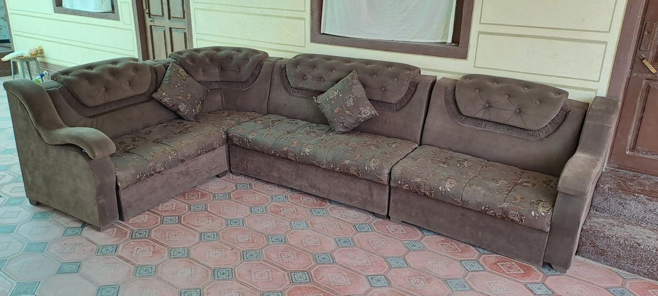 To'y qilayotganlar uchun ajoyib yumshoq mebillar