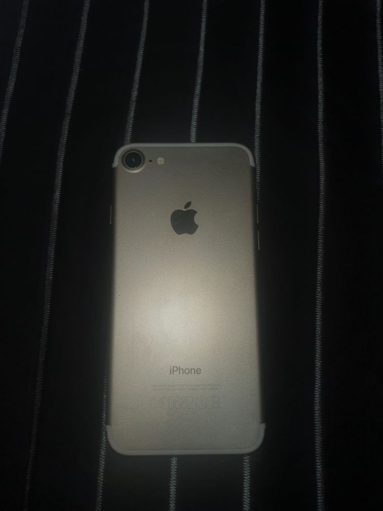 Iphone 7 gold 32 gb