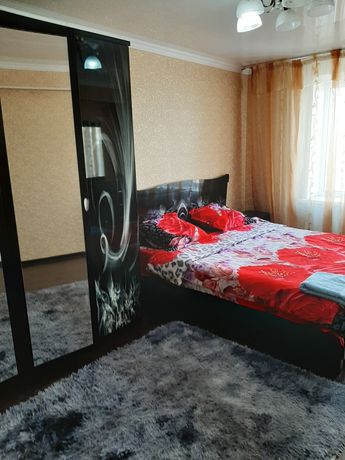 2-х комнатная квартира по суточно в районе ж.д. Вокзала , Сагындыкова