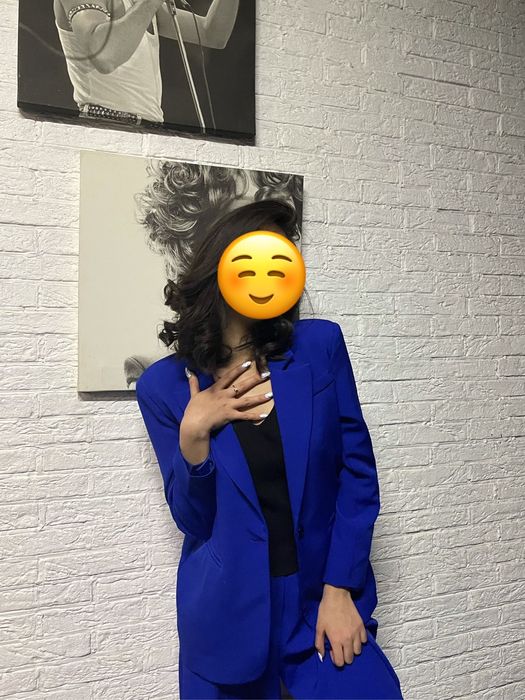 Женский брючный костюм