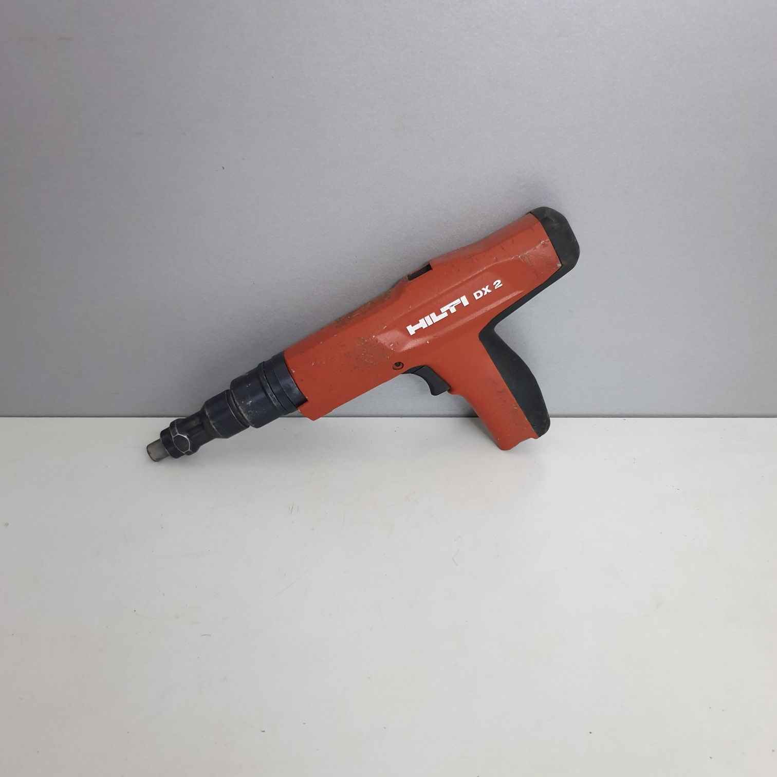 Hilti DX 2 Pistol de puscat cuie cu capse 245Jouli