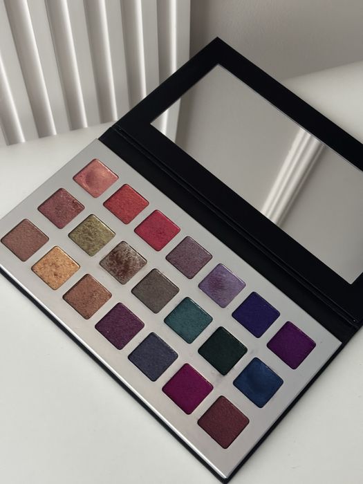 MUP – Electric Mousse Palette