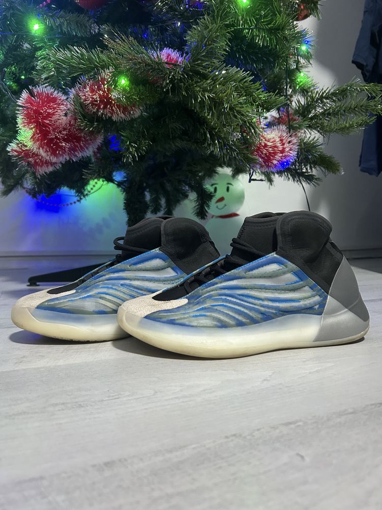 Yeezy QNTM Frozen Blue BSKTBL