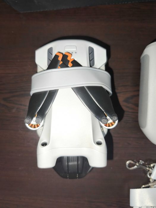 DJI Mini 3 Pro Fly More Combo