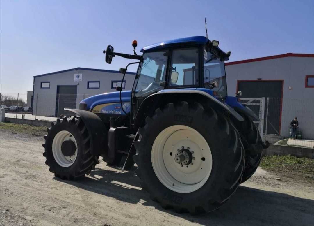 New Holland, An 2004