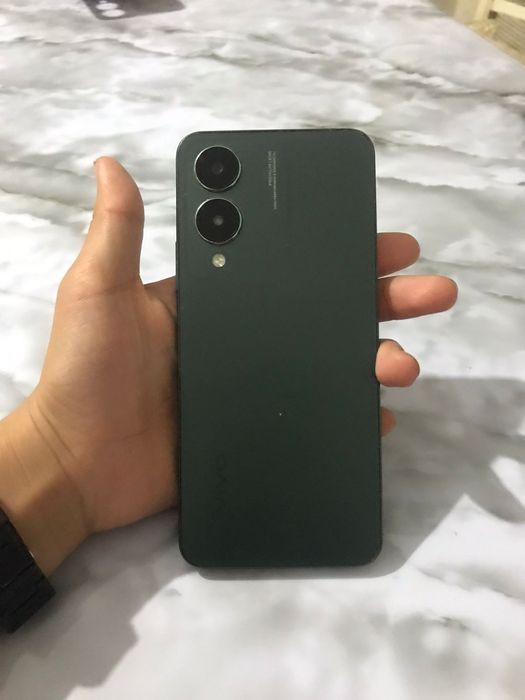 Vivo Y 17s.       .