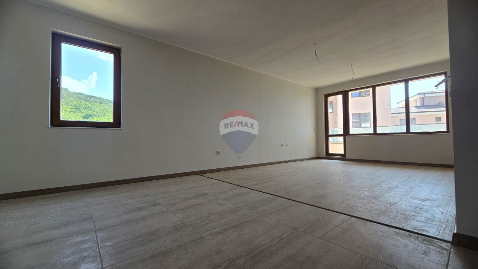 Двустаен апартамент в кв. Виница, М3989