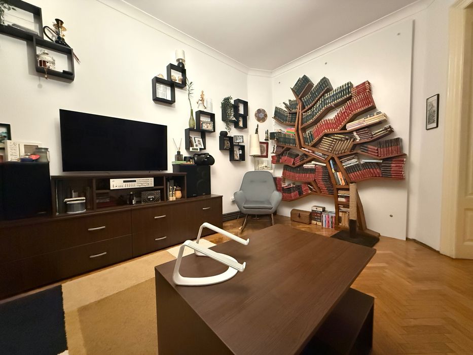 apartament - 4+ camere în vilă interbelică,Popa Nan,Pache Protopopescu