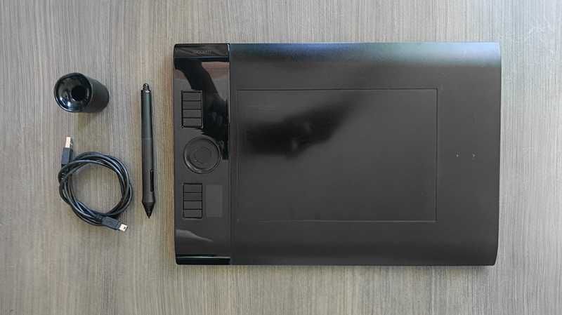 Безжичен (bluetooth) графичен таблет Wacom Intuos Medium