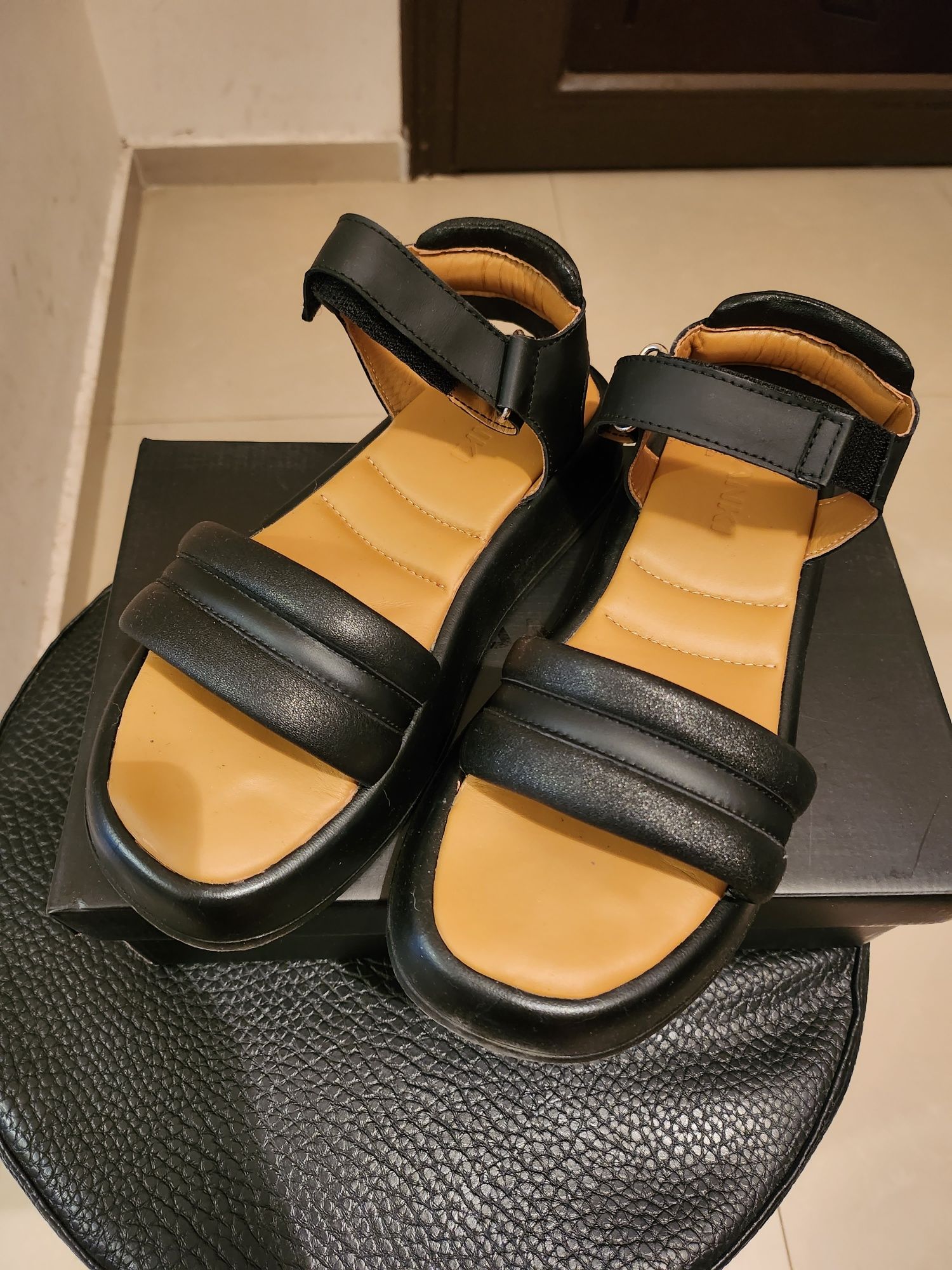 Дамски сандали от естествена кожа Bianki