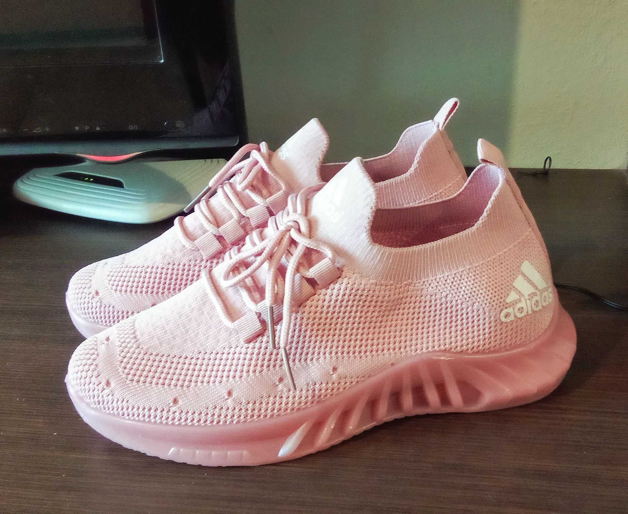 Обувки дамски Adidas , дамски маратонки адидас , нови розови обувки