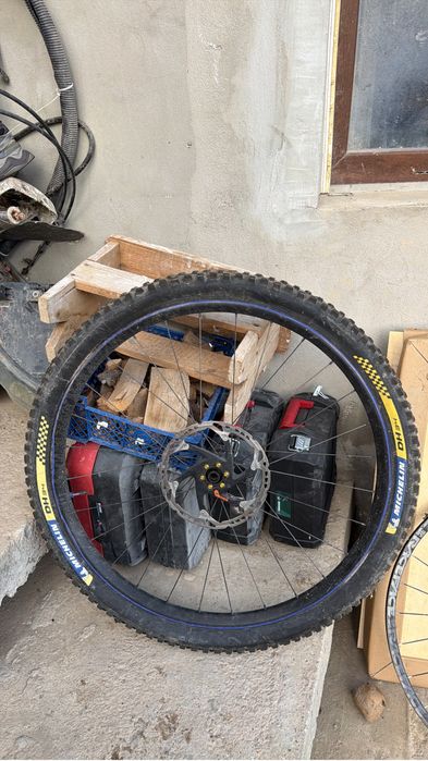 Roata fata Specialized 29 Echipata