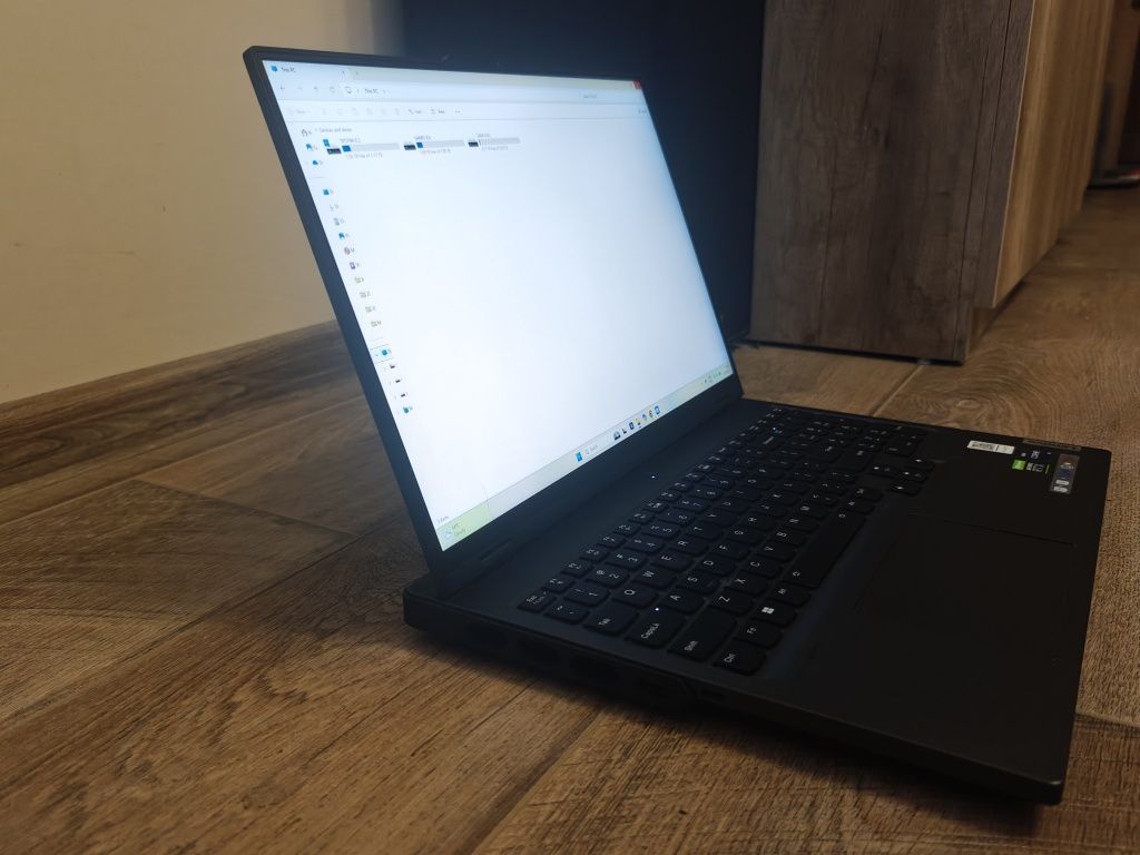 Геймърски лаптоп Lenovo Legion Pro 7