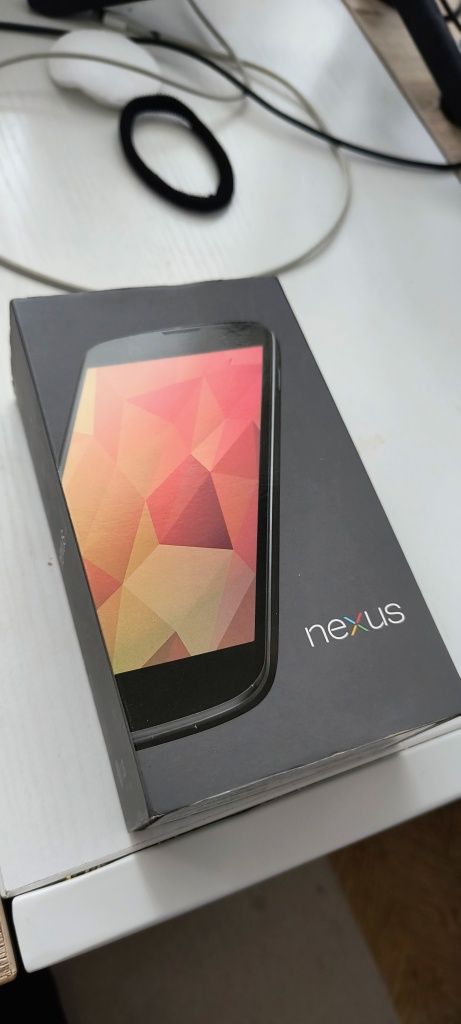 LG Nexus 4 cu touch spart