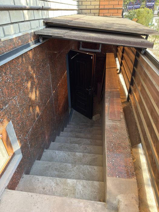 Продается готовый Офис с Евро ремонтом - Цоколь - Алимкент Дубовая