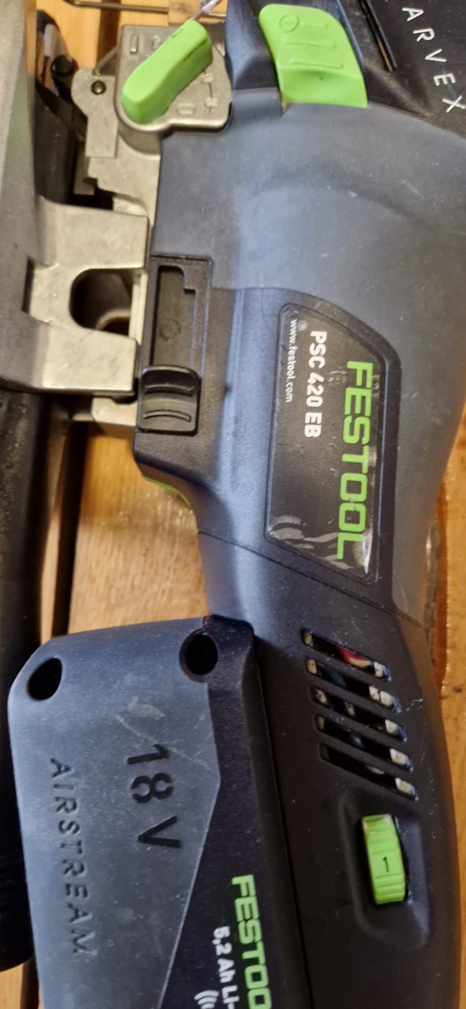 Festool ferestrău pendular pe acumulator