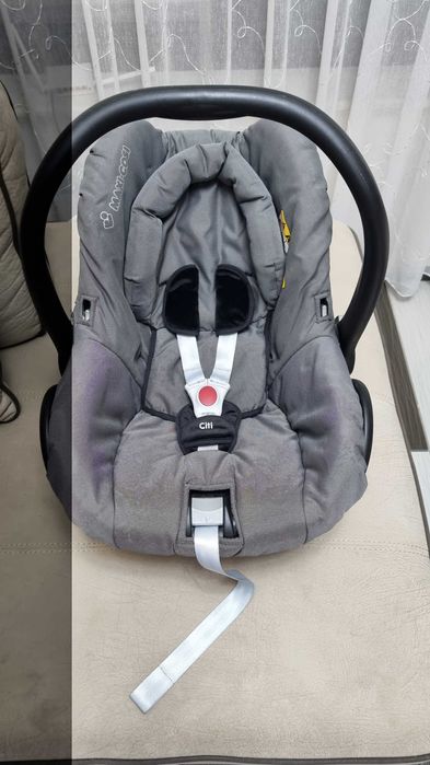Бебешка кошница за кола и количка Maxi Cosi