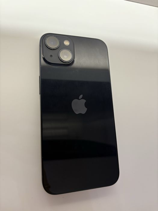 iPhone 13 128 GB Midnight Blue