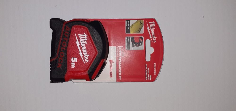 Ruleta Milwaukee 5m si 8m cu autoblocare
