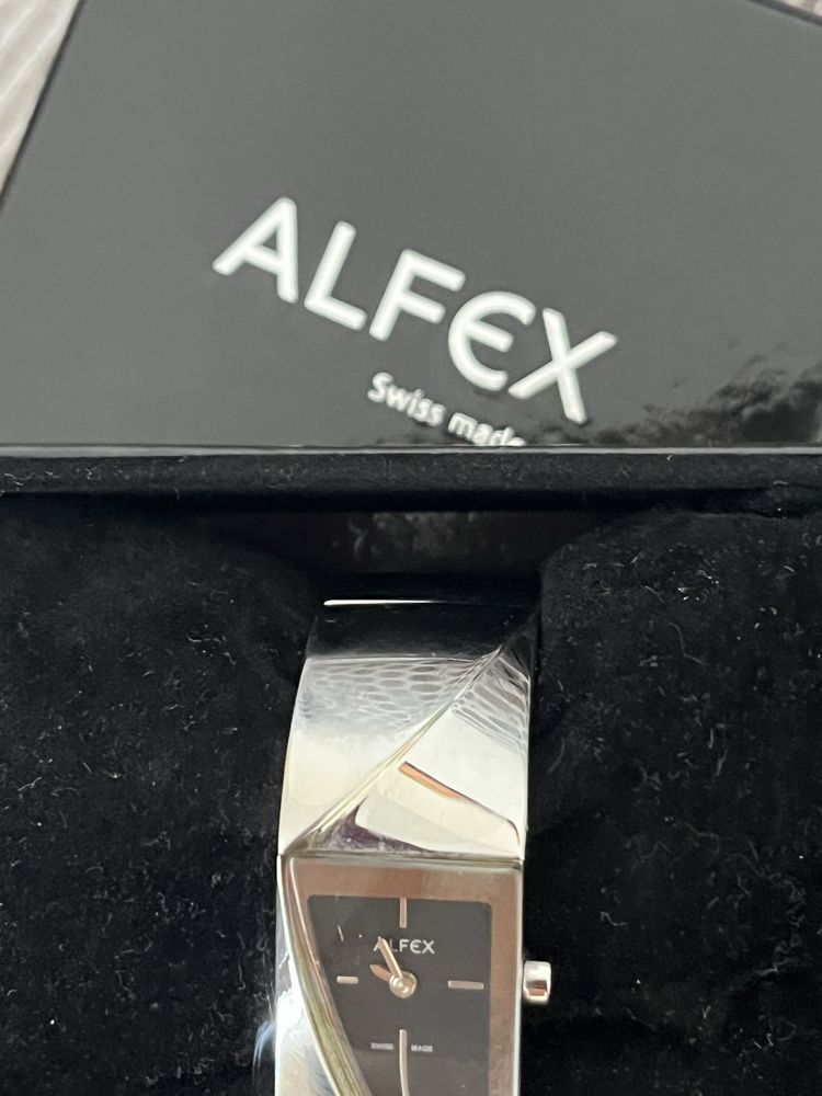 Швейцарски часовник ALFEX