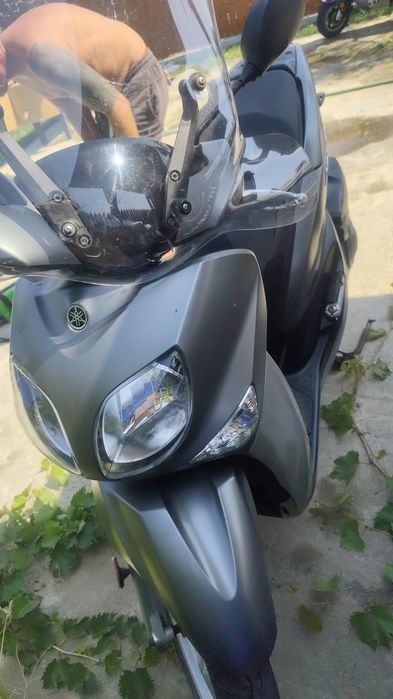 Scutere de 49 fara permis și de 125cc si300cc