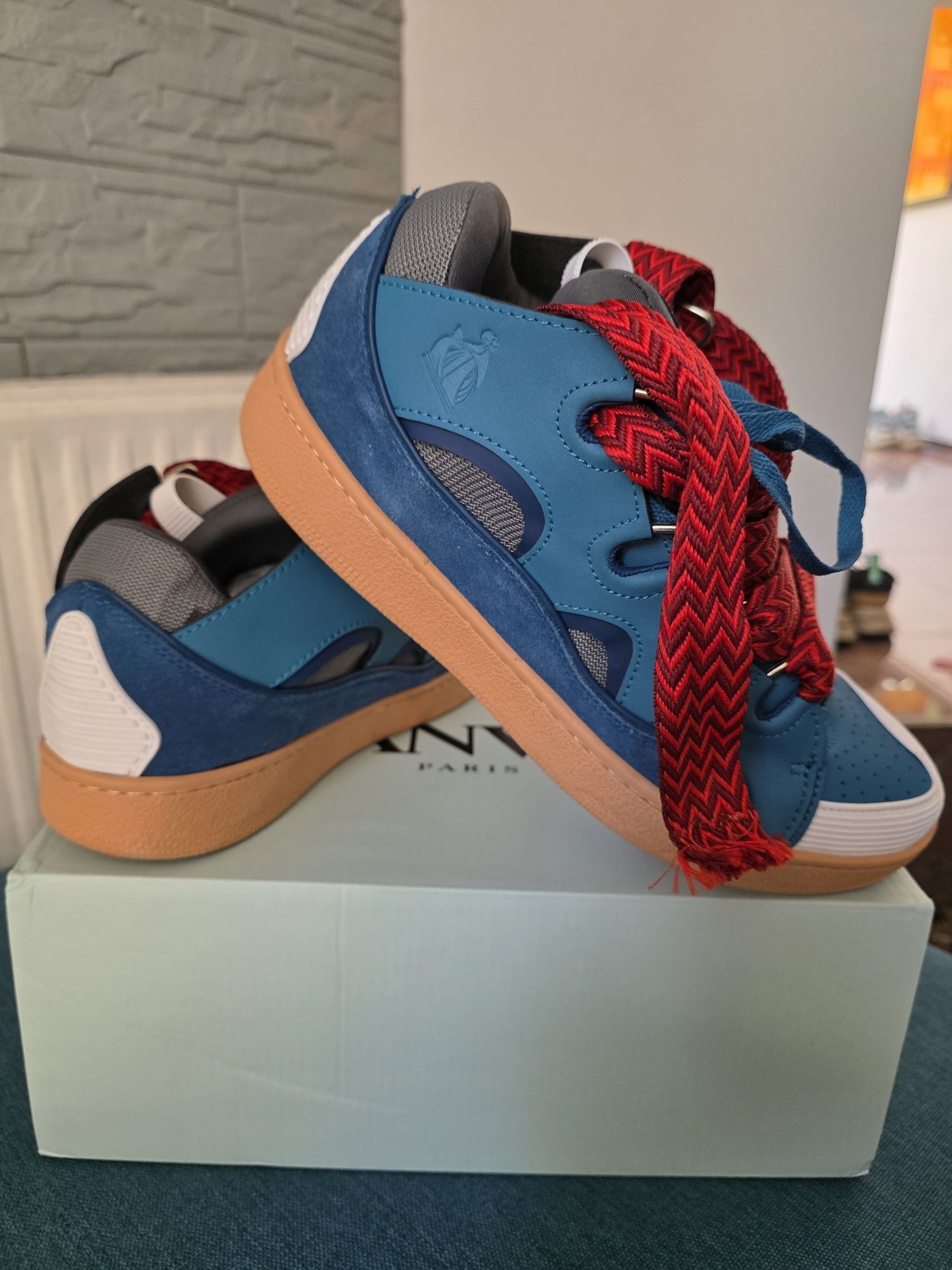 Vand Lanvin curb 43