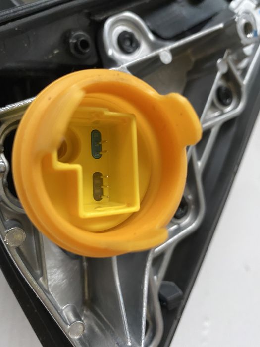 Usa usi BMW X3 F25 bara spate trager oglinda