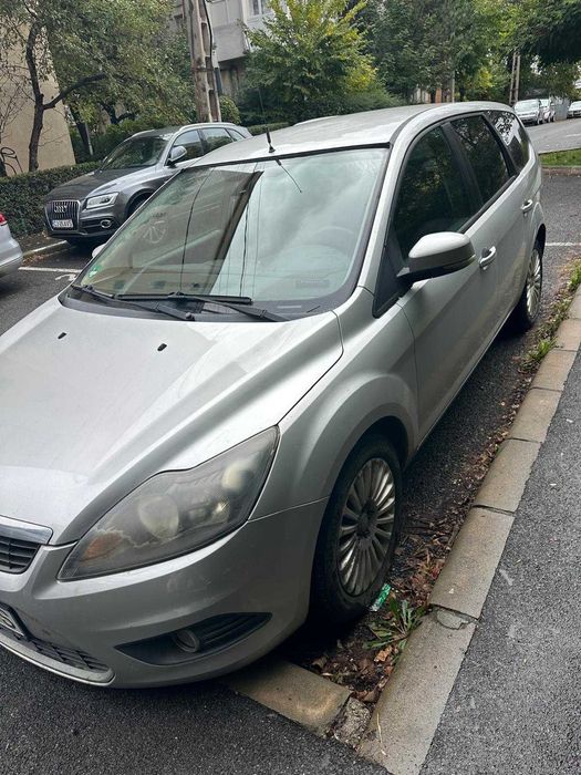 Ford Focus 1.6 TDCi Break 2010 stare buna, revizii la timp, 275.000 km