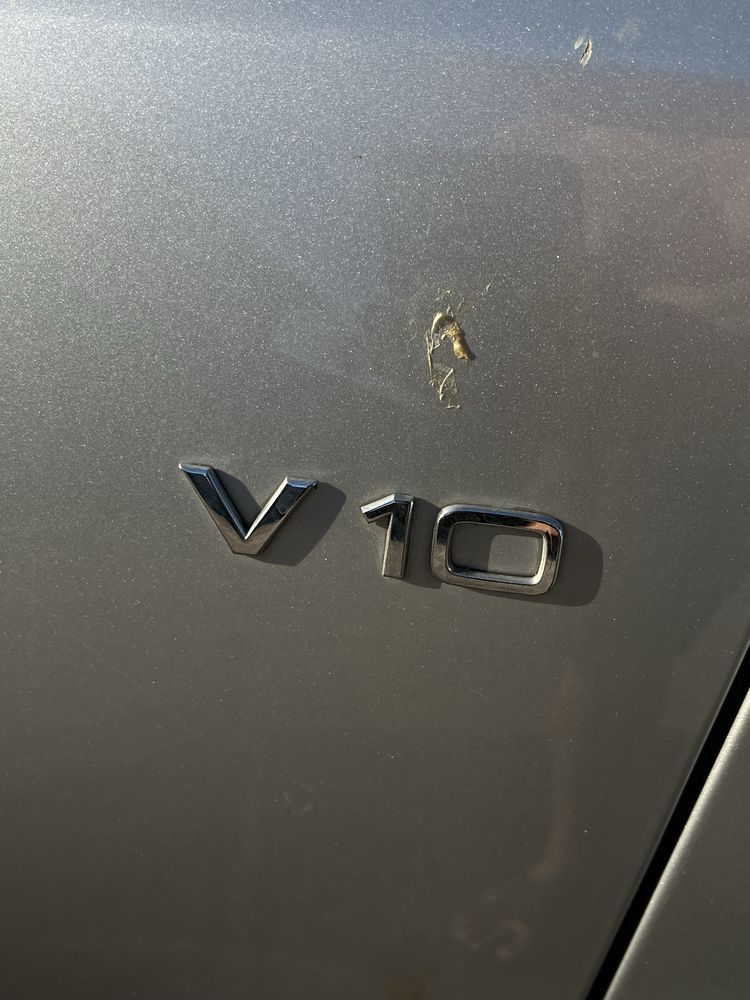 Audi S8 V10 5.2 D3 4F 450кс на части