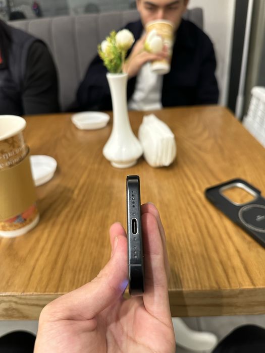 iPhone 16 Pro 256GB Black Titanium!
