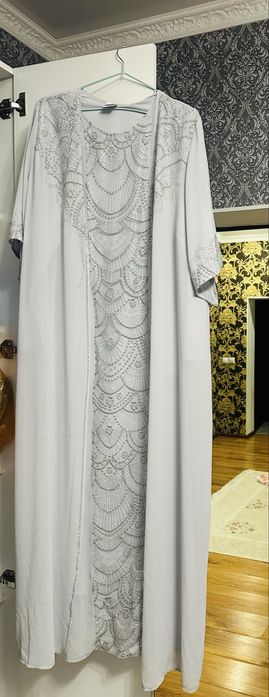 Продам платье абая