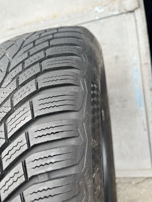 4 бр. зимни гуми 195/65/15 Continental DOT 3621 5,2-6 mm