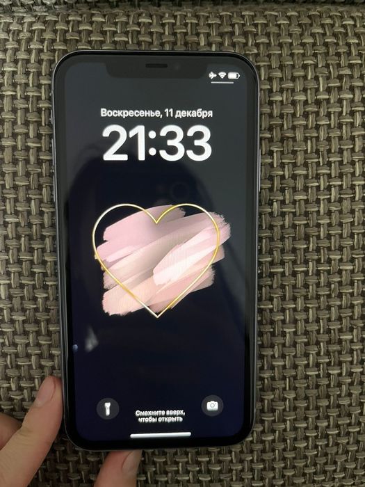 Продам Iphone 11