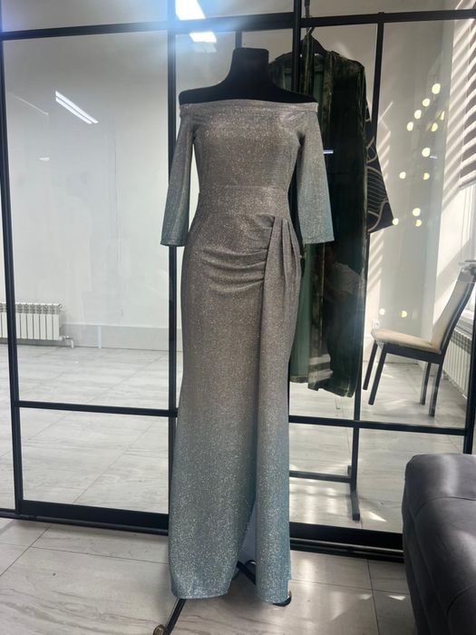 Платье вечернее