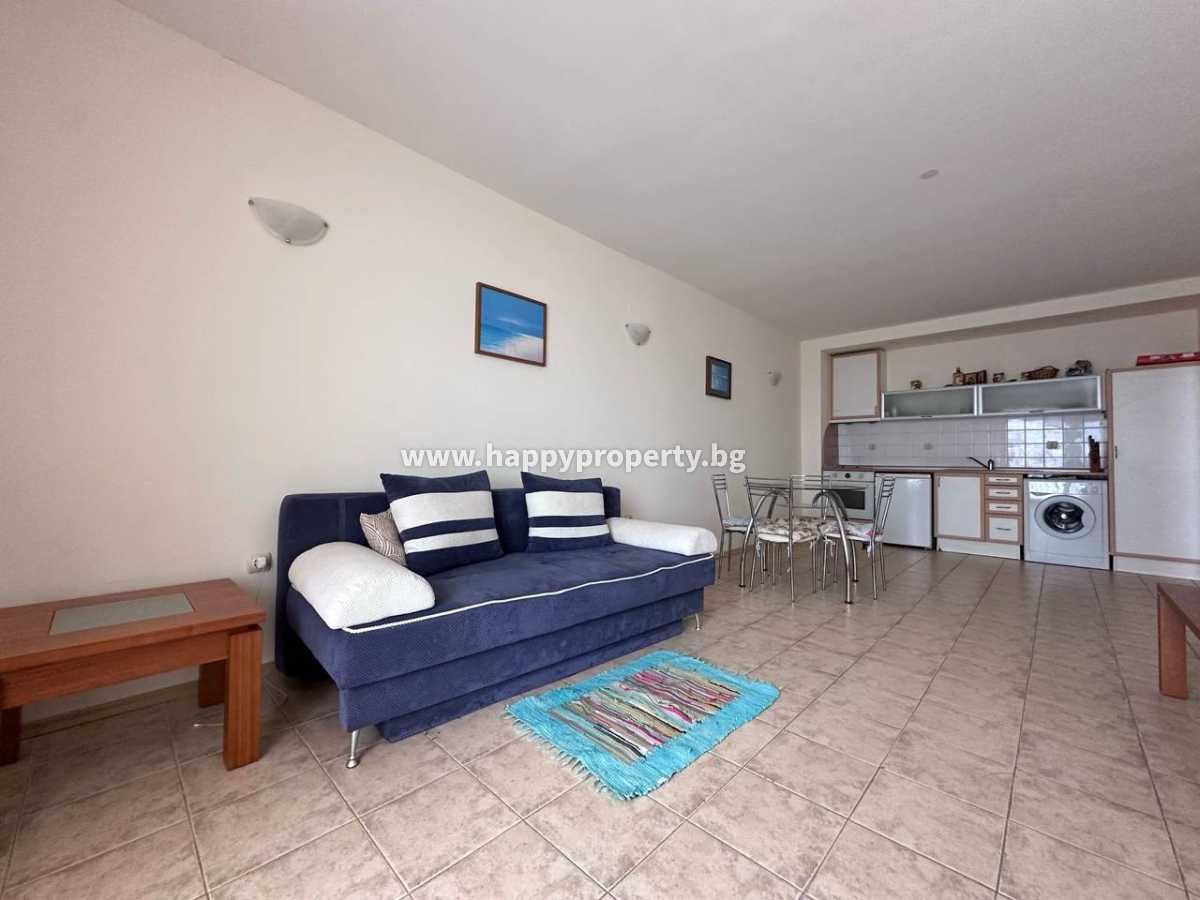 Продава се Двустаен апартамент в Свети Влас - 77 кв.м за 1428 €/кв.м - Снимка #3