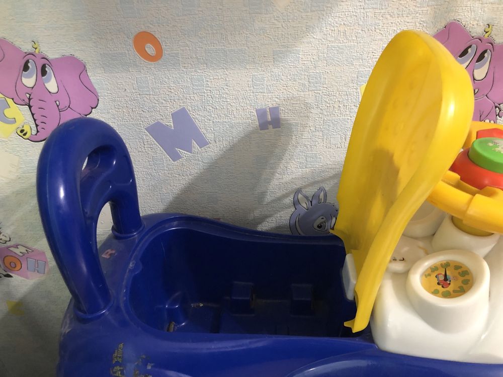Пдам деткую машинку