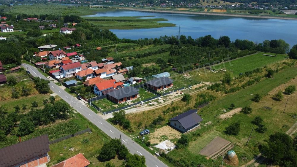 Case la cheie !!!
- Case de vânzare în Curtea de Argeș,