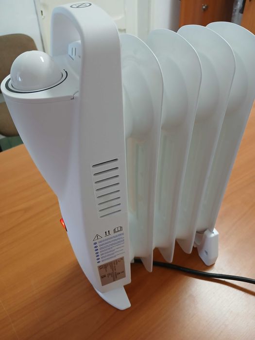 Vănd calorifer nou,.NU trimit prin curier