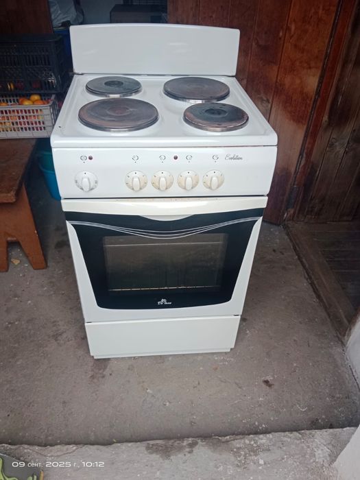 Продаю плиту электрическую