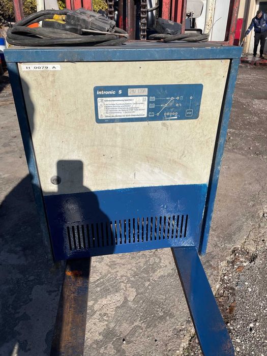 Зарядно за електрокар 24V 120A