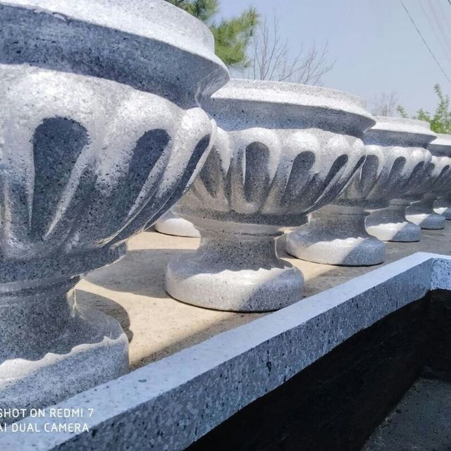 Хар хил турдаги скамейка, урна, гул тувак, латоклар ишлаб чикарамиз