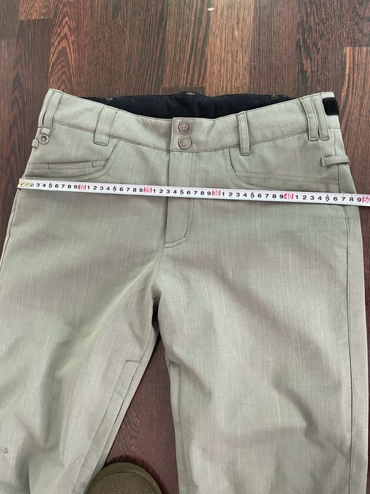 Pantaloni schi in stare foarte buna