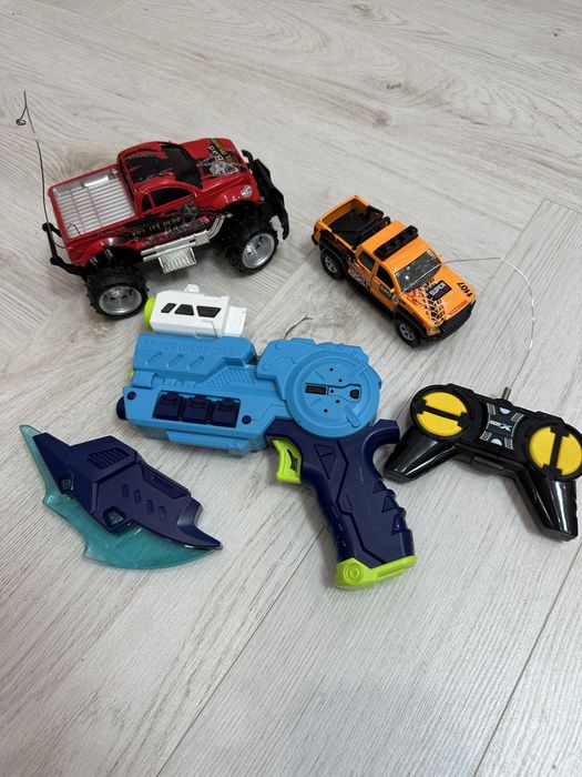 Игрушки машинки
