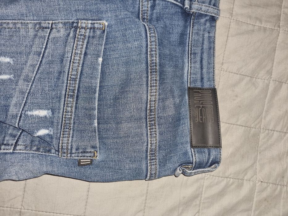 Мъжки дънки pause