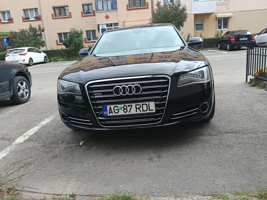 Vând Audi A8 unic proprietar