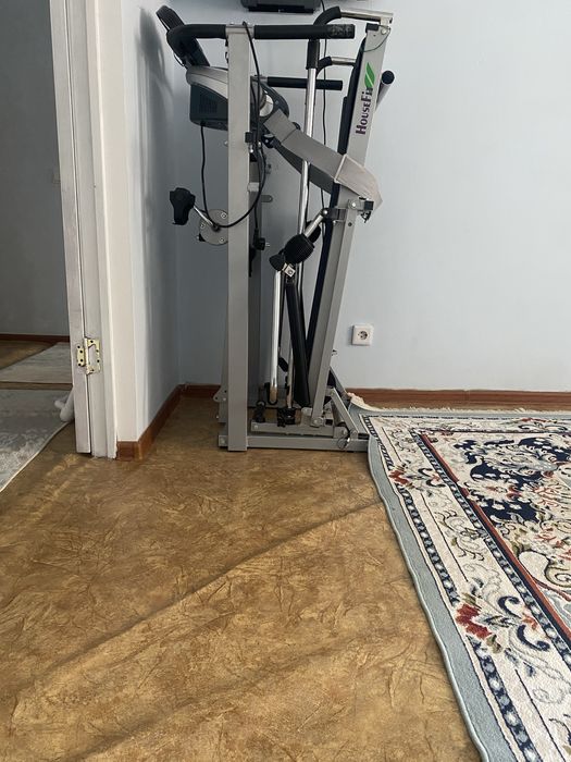 Беговая дорожка HouseFit с массажным поясом, складная