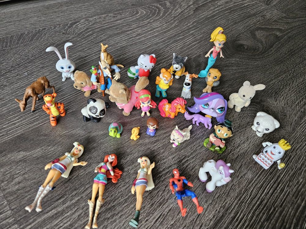 Фигурки различни/  Spider Man, КЕЧ , WWE , Winx, monster ,