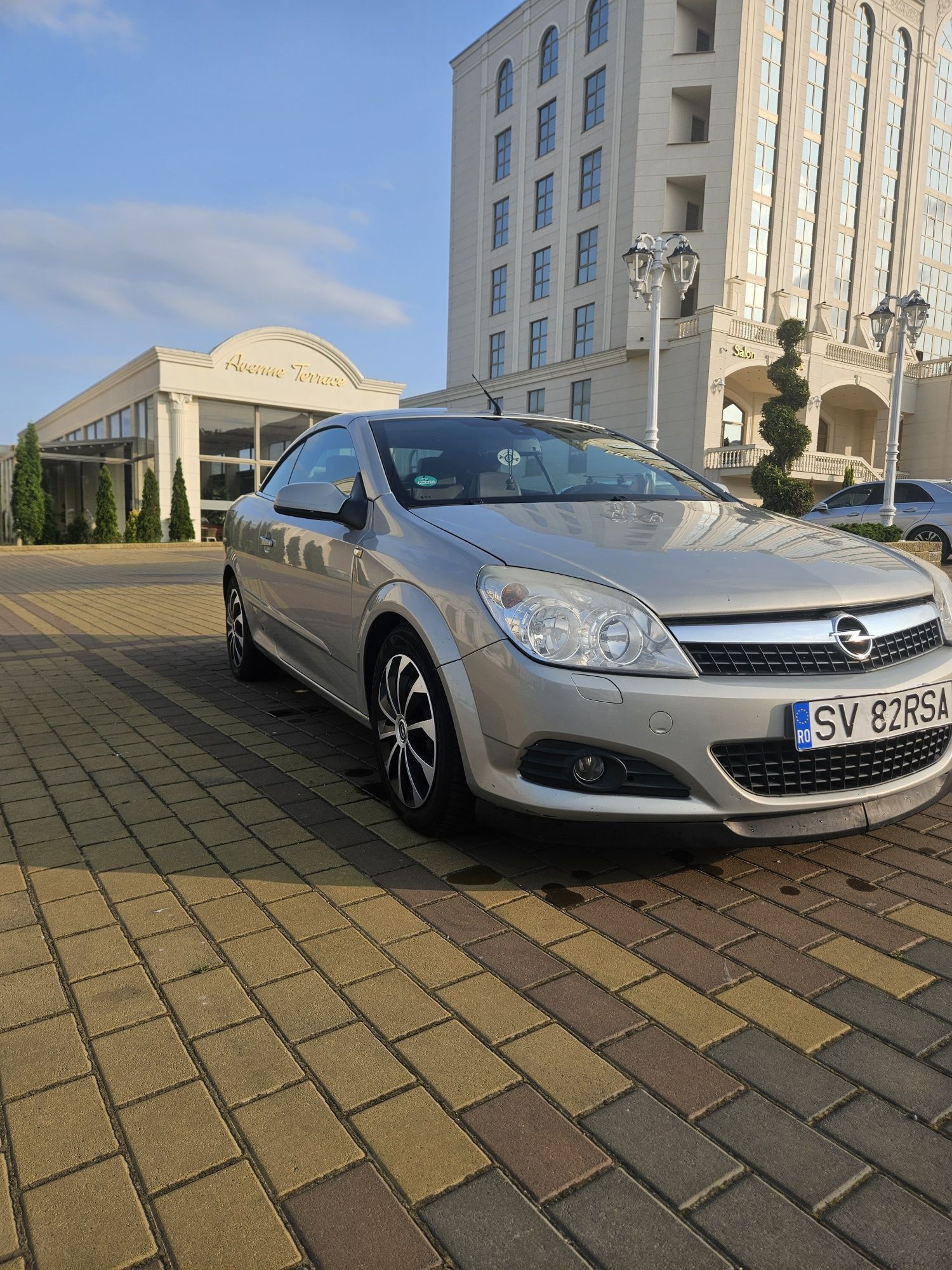 Opel astra h twintop