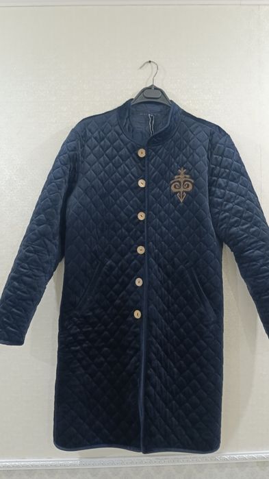 Продается новый темно-синий казахский этно-шапан,50 размер