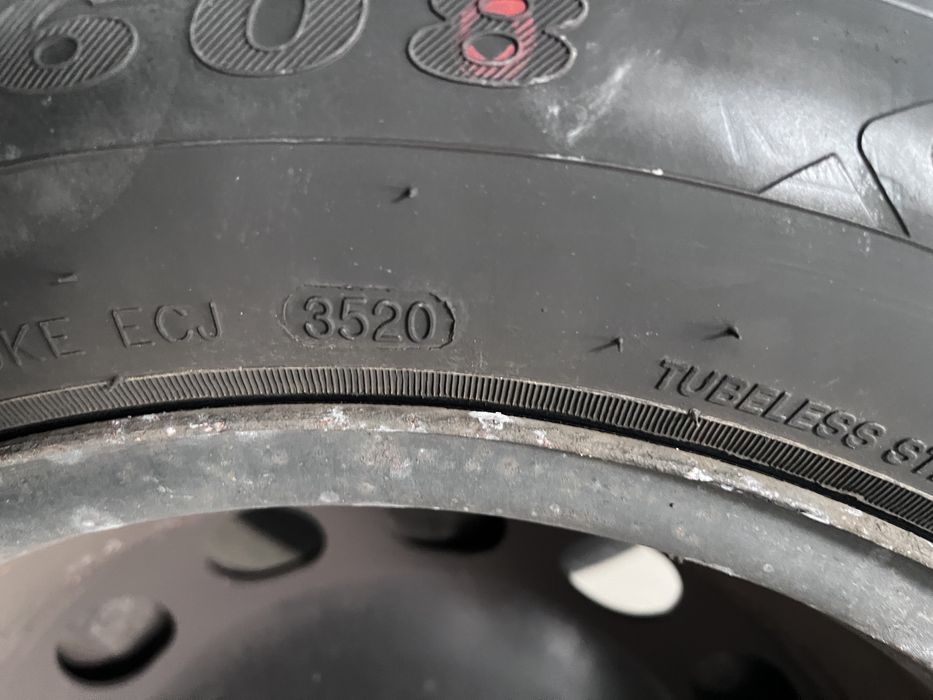 Set roti VW R16 215/60/16 iarna M+S
